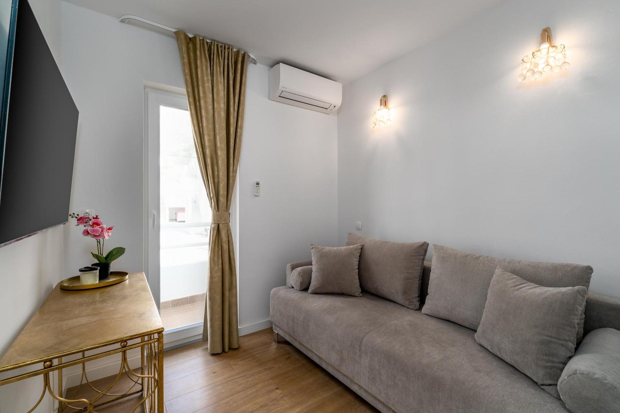 Rooms Vedrana (Adults Only) Podstrana Oda fotoğraf
