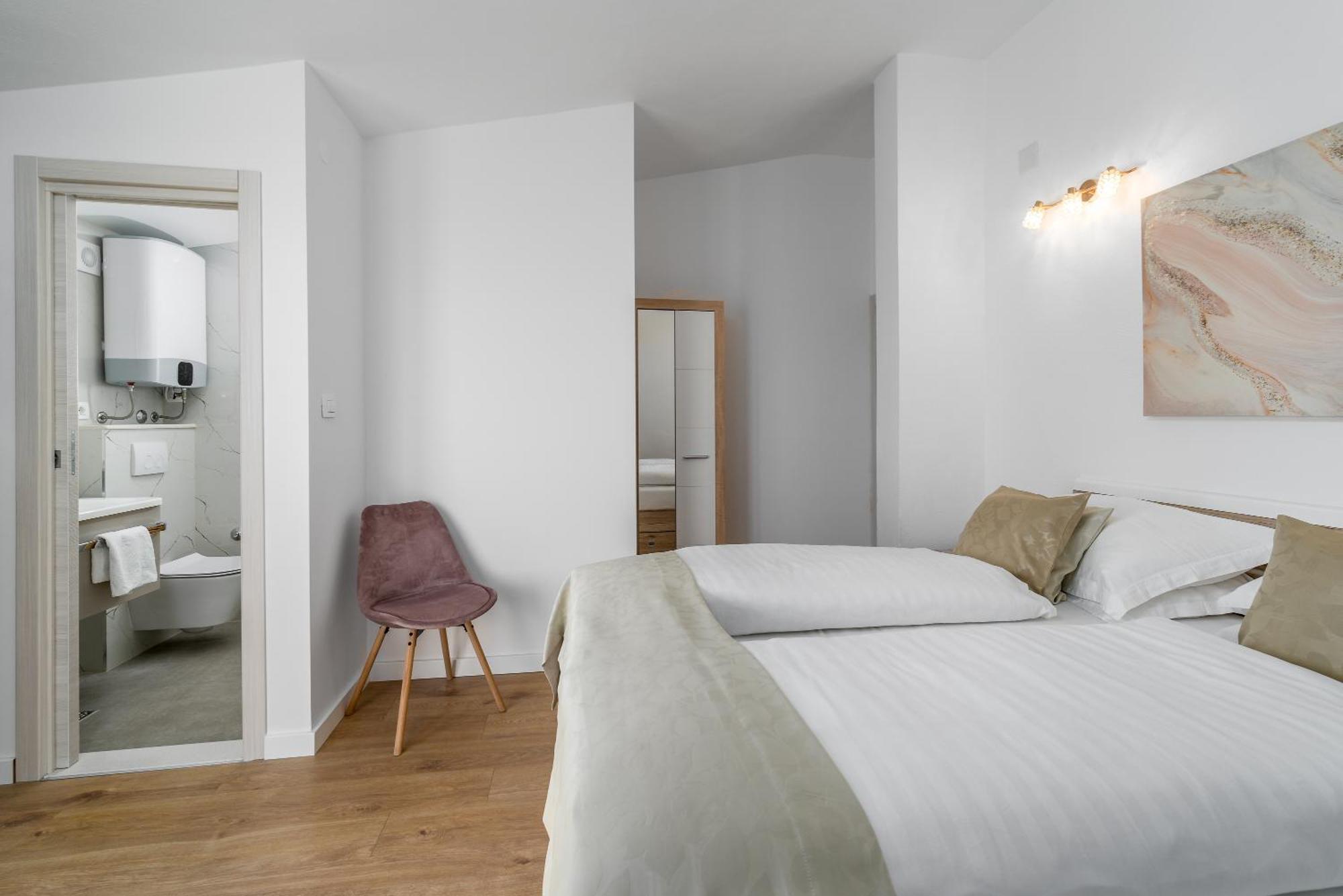 Rooms Vedrana (Adults Only) Podstrana Oda fotoğraf